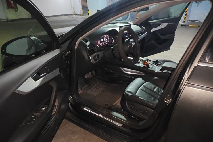 Used Audi A4L 2019 40 TFSI Fashion Edition China VI Emission Standard