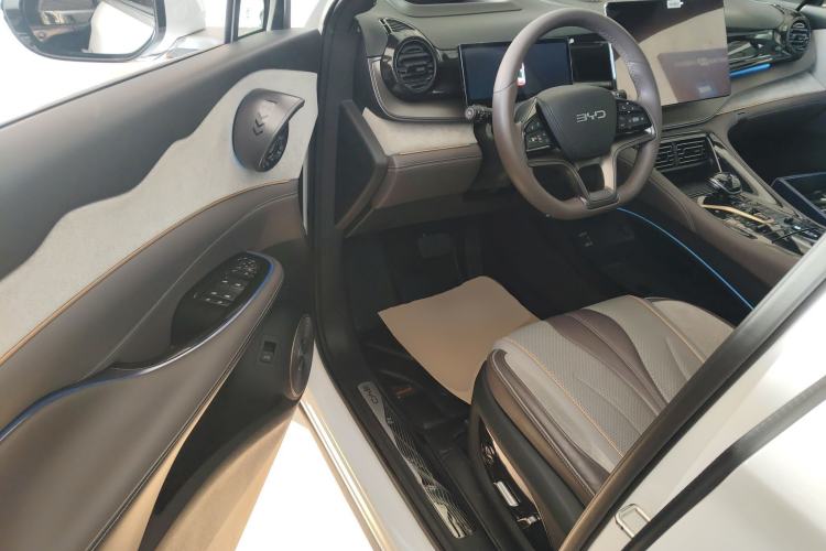 Used BYD Frigate 07 2024 Honor Edition DM-i 100KM Prestige Model
