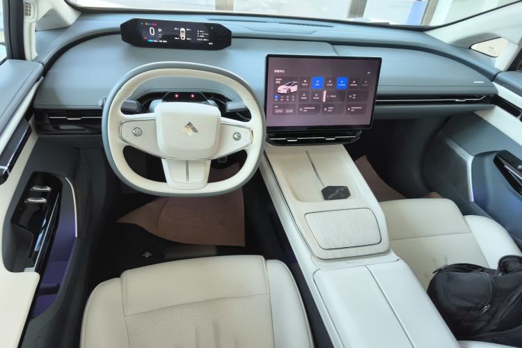 Used  GT 2023 560 Rear-Drive Seven-Wing Edition
