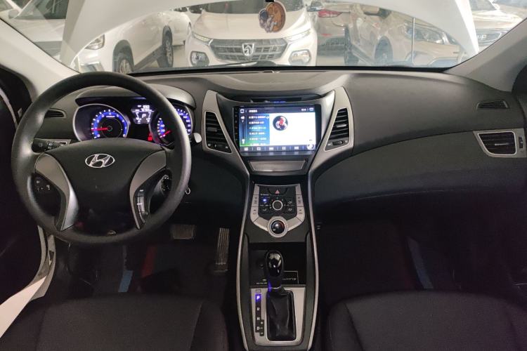 Used Hyundai Elantra 2016 1.6L Automatic Smart Version