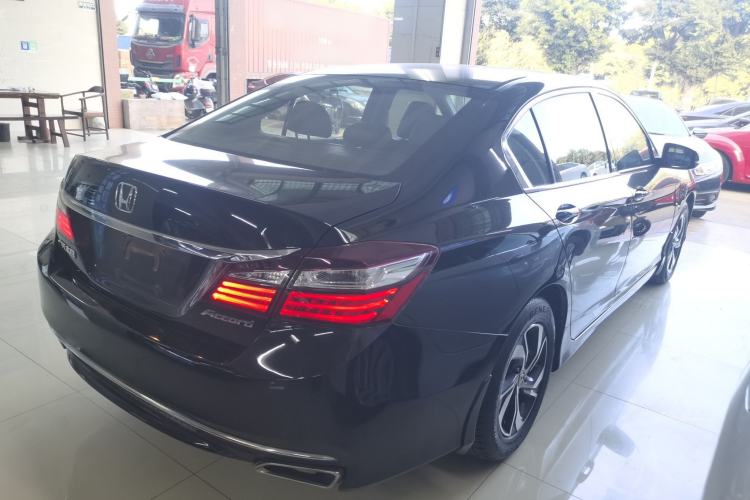 Used Honda Accord 2016 2.0L Luxury Edition