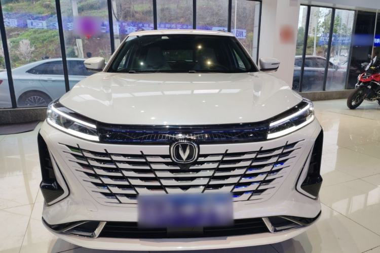 Used Changan CS75 PLUS 2023 3rd Generation 1.5T Automatic Prestige Model
