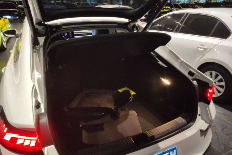 Used Volkswagen Lamando 2022 Lavida L 280TSI DSG Cool & Spicy Edition
