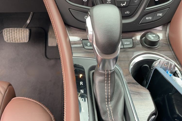 Used Buick Envision 2016 28T Four-Wheel Drive Luxury Model
