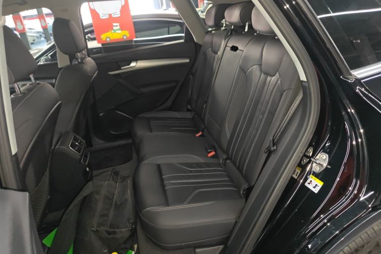 Used Audi Q5L 2021 40 TFSI Fashion Dynamic Model
