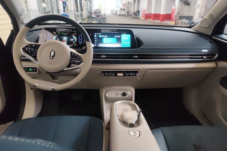 Used ORA Good Cat 2023 401 km Standard Range Luxury Version Lithium Iron Phosphate