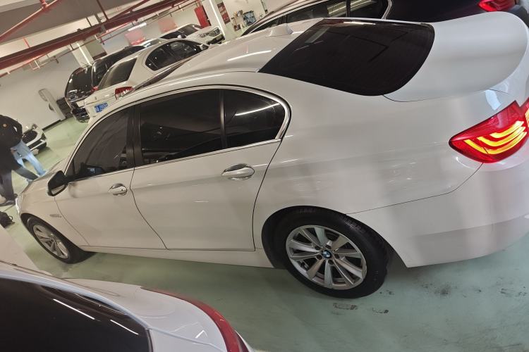 Used BMW 5 Series 2014 520Li Elegant Model
