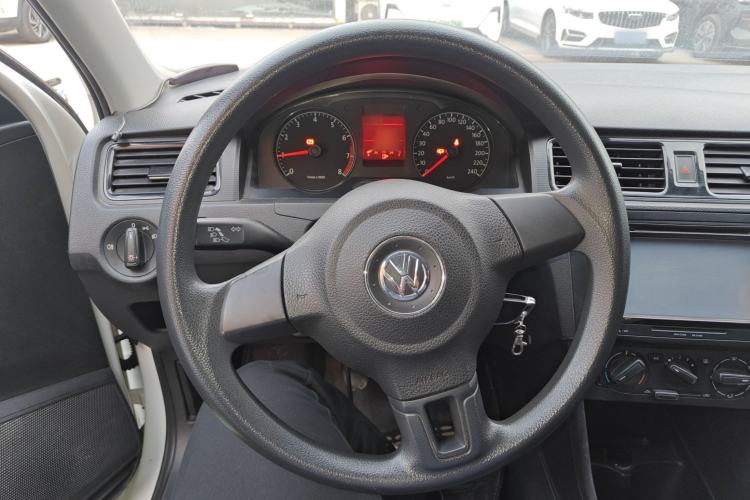 Used Volkswagen Santana 2013 1.4L Manual Fashion Edition