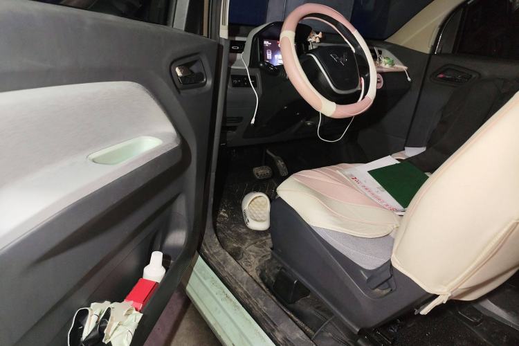 Used Wuling Hongguang MINIEV 2021 Macaron Fashion Model Lithium Iron Phosphate