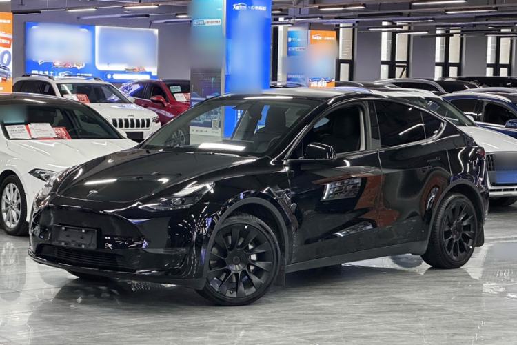 Used Tesla Model Y 2022 Long-Range All-Wheel-Drive Version
