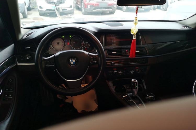 Used BMW 5 Series 2014 525Li Luxury Design Package
