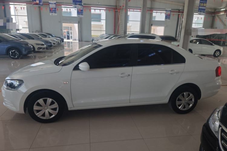 Used Volkswagen Jetta 2015 Value Edition 1.6L Manual Fashionable Style
