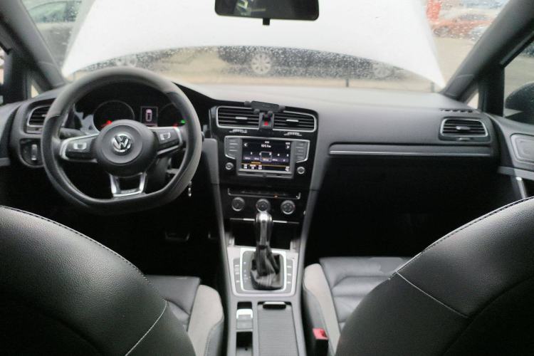 Used Volkswagen Golf 2016 1.4TSI Automatic R-Line