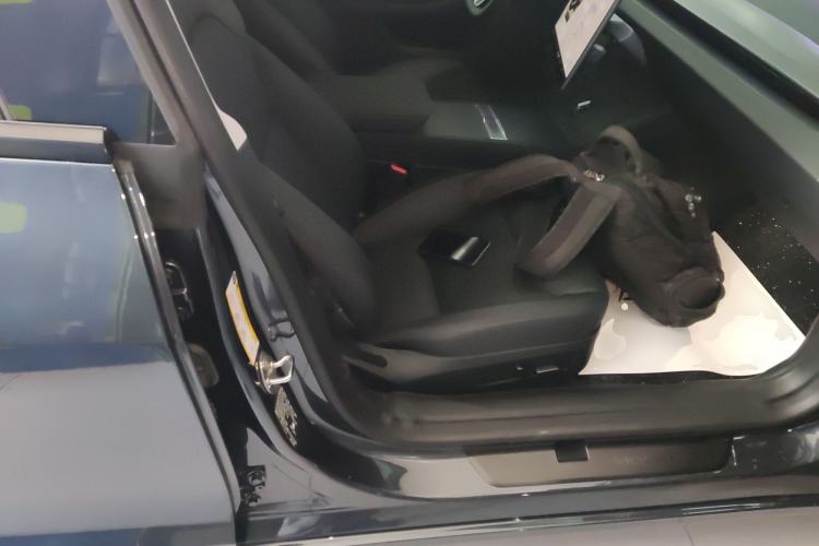 Used Tesla Model 3 2023 Rear-Wheel-Drive Version
