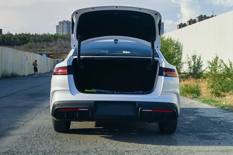 Used BYD Qin L 2025 DM-i Smart Drive 80KM Leading Model
