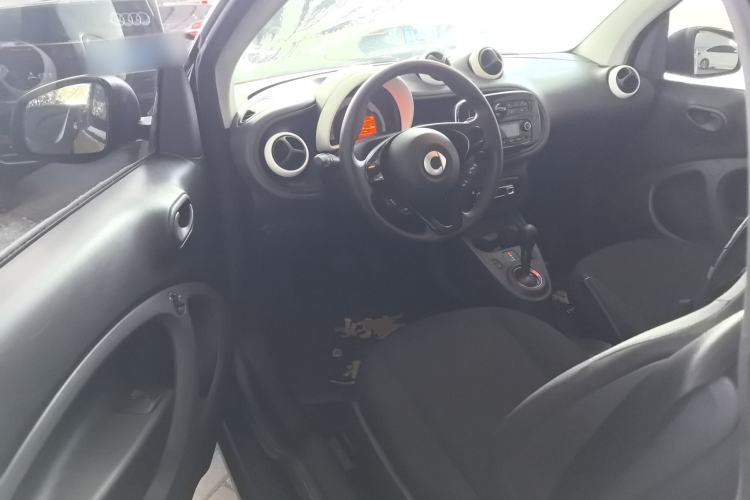 Used  fortwo 2018 1.0L 52kW Hardtop Dynamic Version China V