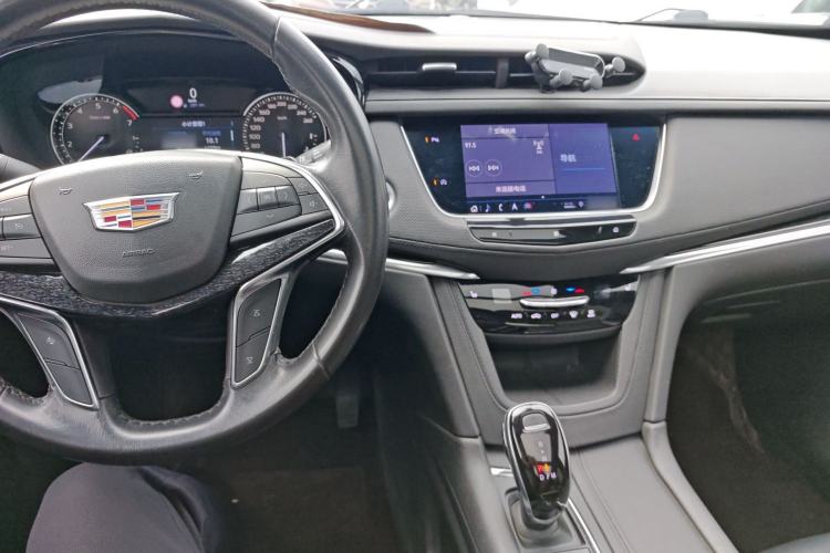 Used Cadillac XT5 2020 28T Luxury Version
