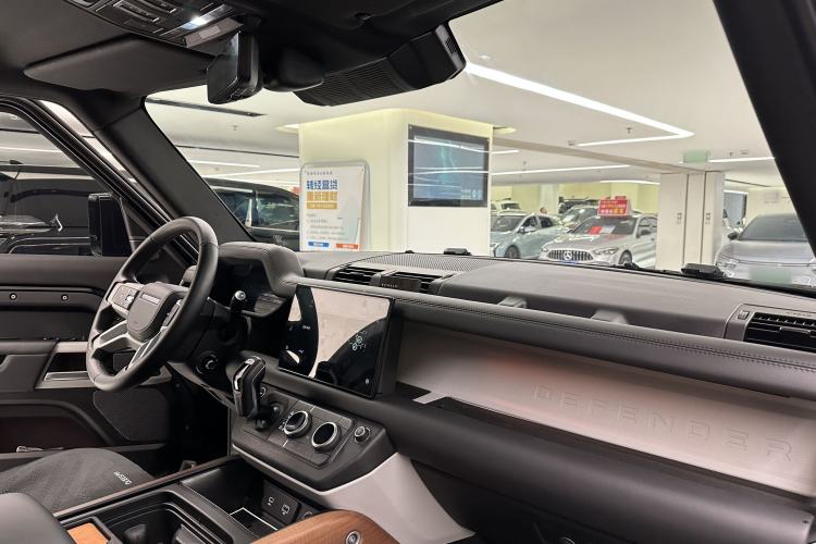 Used Land Rover Defender 2024 110 3.0T P400 X-DYNAMIC HSE
