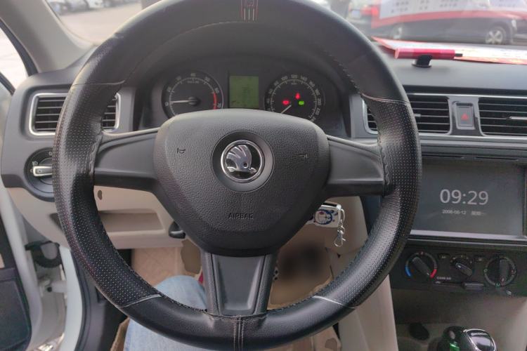 Used Skoda Rapid 2016 1.6L Automatic Chuanxing Edition