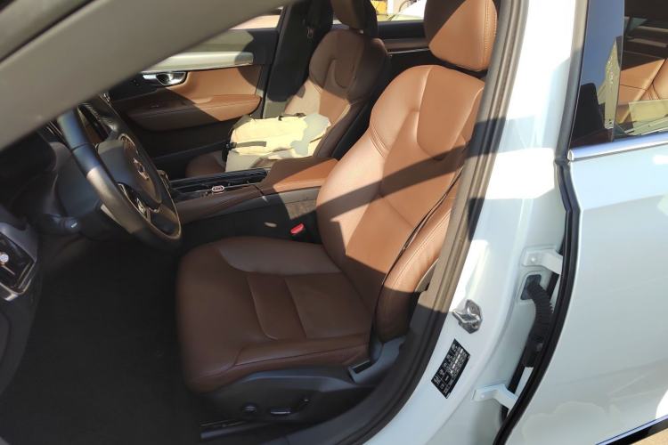 Used Volvo S90 2018 T4 Zhiyi Edition