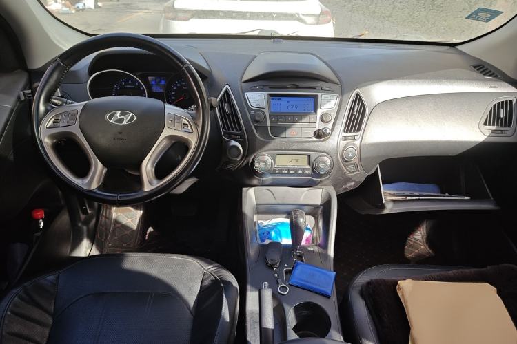 Used Hyundai ix35 2013 2.0L Automatic Two-Wheel Drive Smart GLS China V Standard
