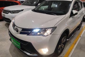 Used Toyota RAV4 2015 2.0L CVT Two-Wheel Drive Fashion Edition