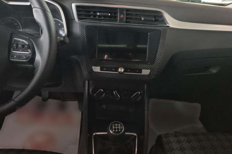 Used MG ZS 2020 Global Bestseller with 1.5L Engine Manual Transmission and a Massive 65-Inch Panoramic Sunroof Version
