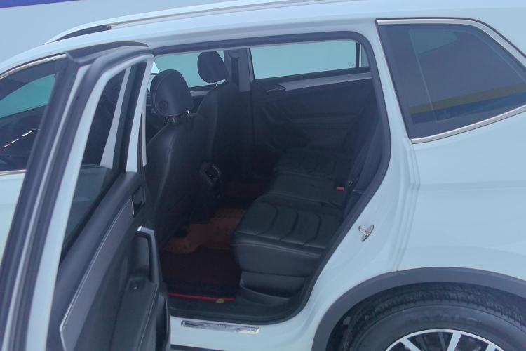 Used Volkswagen Tiguan L 2018 Facelift 330TSI Automatic Two-Wheel Drive Luxury Edition
