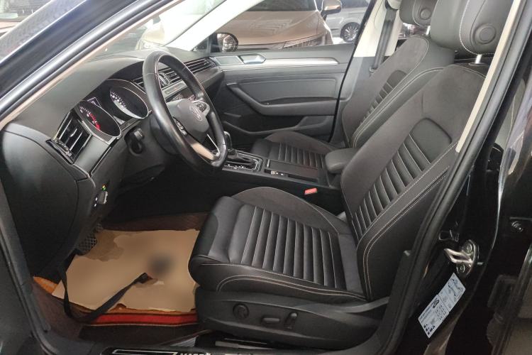 Used Volkswagen Magotan 2020 330TSI DSG Leading Model
