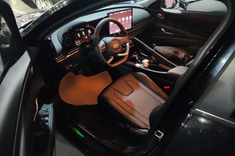 Used Hyundai Elantra 2023 1.5L CVT GLX Elite Edition
