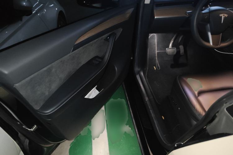 Used Tesla Model Y 2022 Rear-Wheel-Drive Version