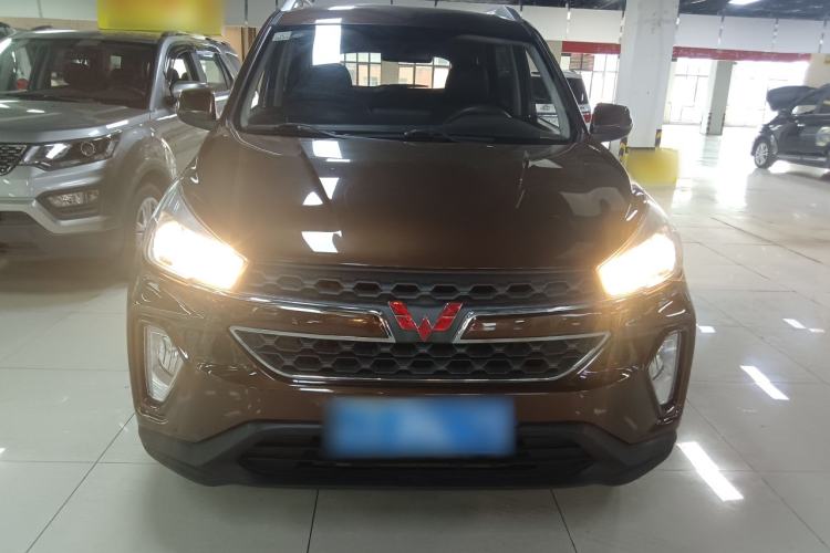 Used Wuling Hongguang S3 2019 1.5L Manual Luxury Model China VI Standard
