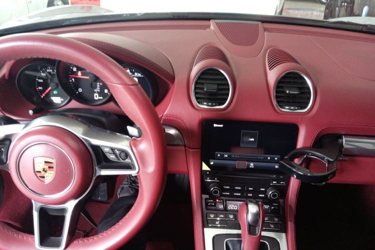 Used Porsche 718 2020 Cayman 2.0T
