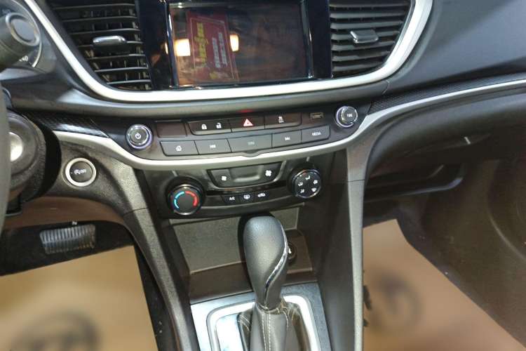 Used Buick GT 2021 Revised Version 1.3T Automatic Mild Hybrid Elite Edition
