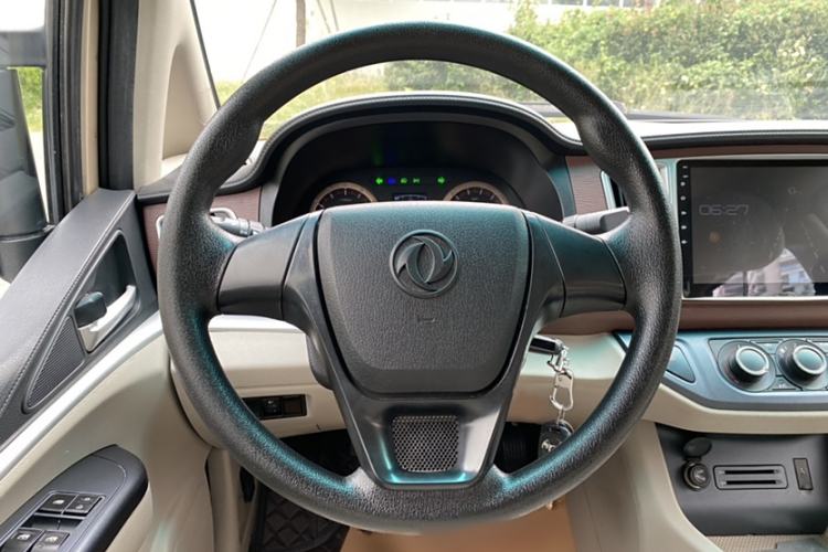 Used FORTHING Lingzhi 2018 M5L 1.6L 7-Seater Comfort Model
