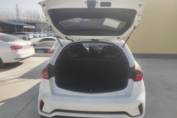 Used Geely Auto Vision X3 2021 PRO 1.5L CVT Deluxe Model
