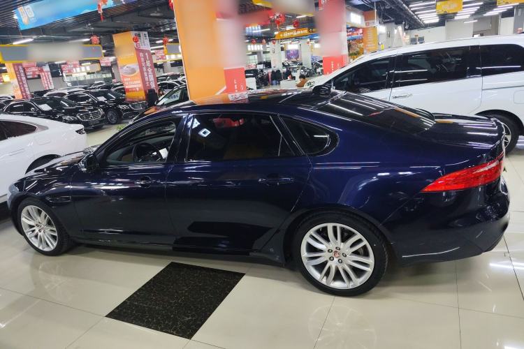 Used Jaguar XFL 2020 XFL 2.0T P200 Two-Wheel-Drive Rally Flag Edition
