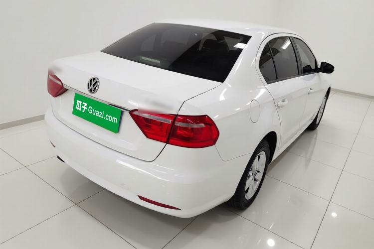 Used Volkswagen Lavida 2013 Revised Classic 1.6L Manual Fashion Edition