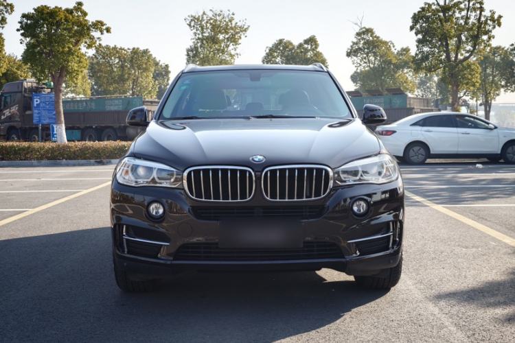 Used BMW X5 2017 xDrive28i
