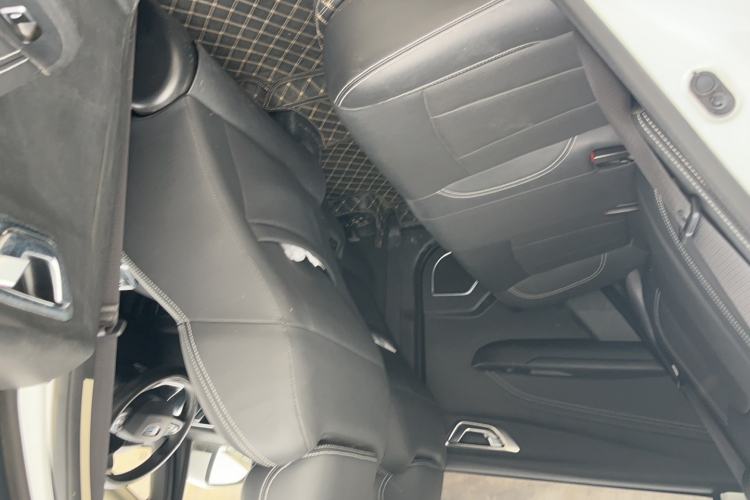 Used Geely Auto Vision X3 2019 Upgraded Model 1.5L Manual Elite Version
