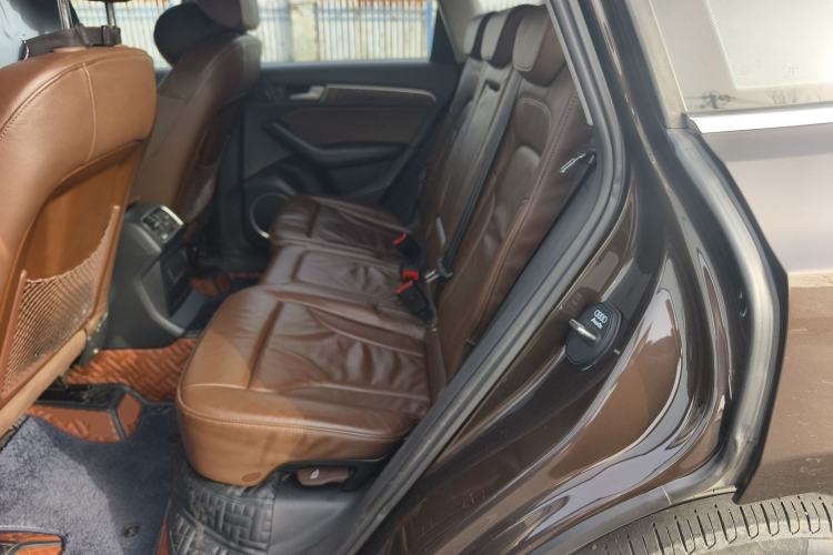 Used Audi Q5 2015 40 TFSI Comfort Model