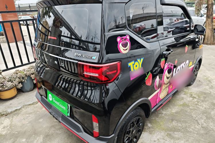 Used Wuling Hongguang MINIEV 2022 GAMEBOY 200km Play Edition with Lithium Iron Phosphate