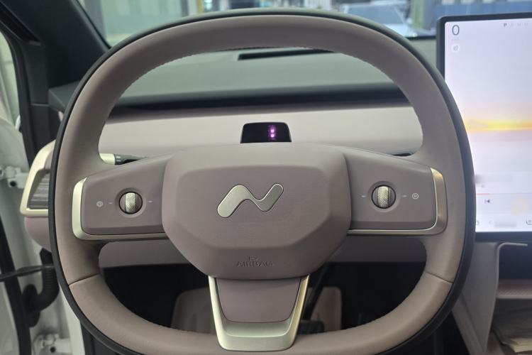 Used ONVO L60 2024 60 kWh Rear-Drive Version
