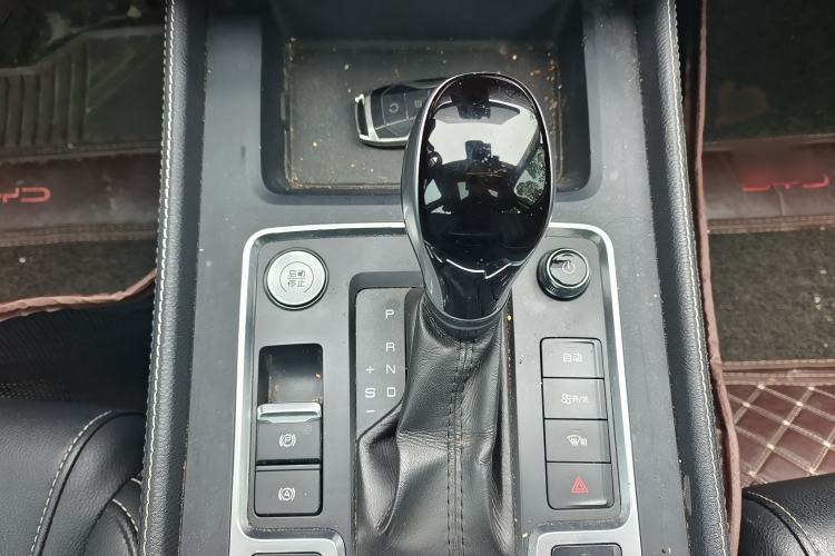 Used BYD Tang 2018 2.0T Automatic SmartConnect Prestige 7-Seater China V Standard