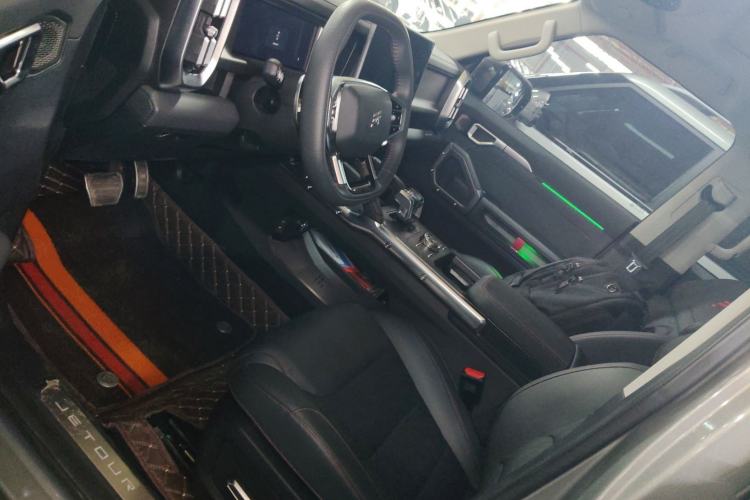 Used JETOUR Traveler 2023 2.0T Four-Wheel Drive Conqueror
