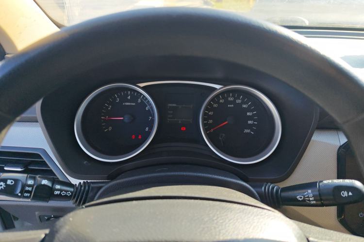 Used Wuling Hongguang 2019 1.5L S Comfort Edition China VI LAR
