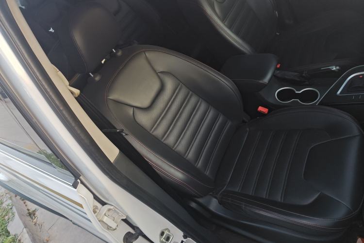 Used FORTHING Joyear X6 2017 Jingxiang Series 1.5T CVT Luxury Model
