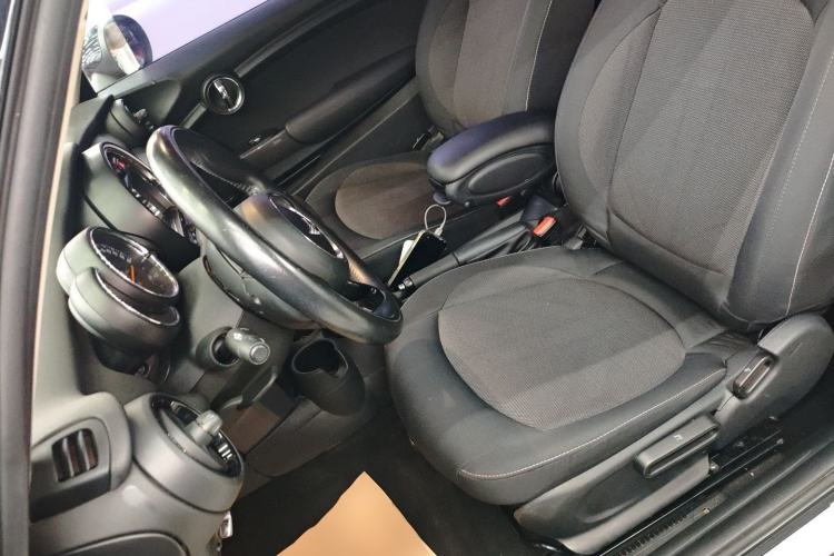 Used  MINI 2014 1.2T ONE
