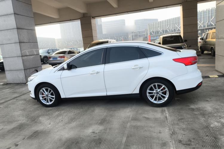 Used Ford Focus 2015 Sedan 1.6L Automatic Trend Model
