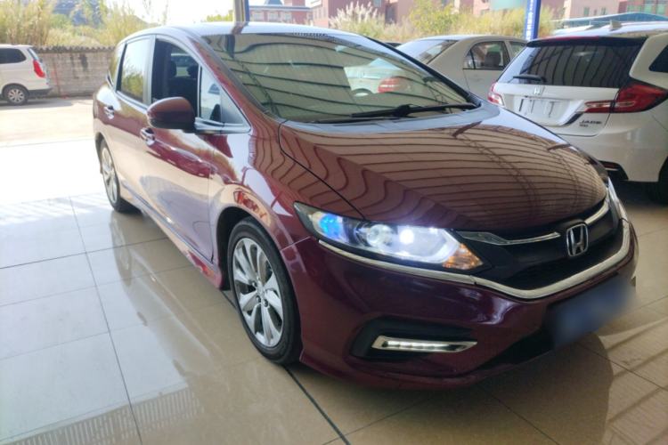 Used Honda Jade 2017 1.8L automatic Comfort version 5 seats
